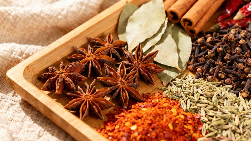 香料荟萃 八角桂皮花椒等图片