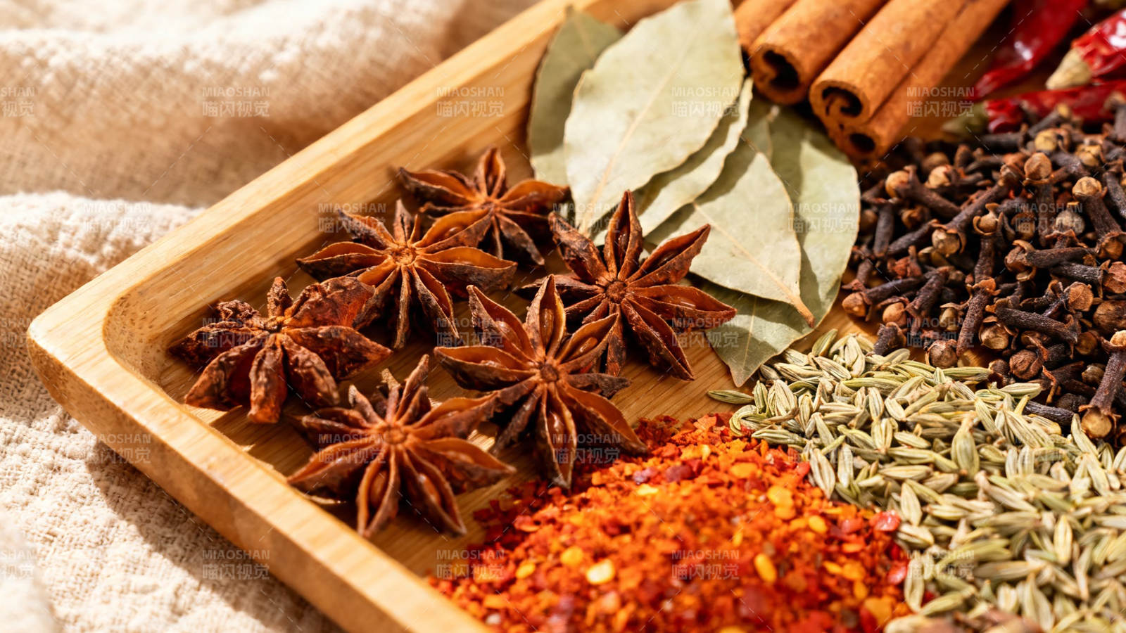 香料荟萃 八角桂皮花椒等图片