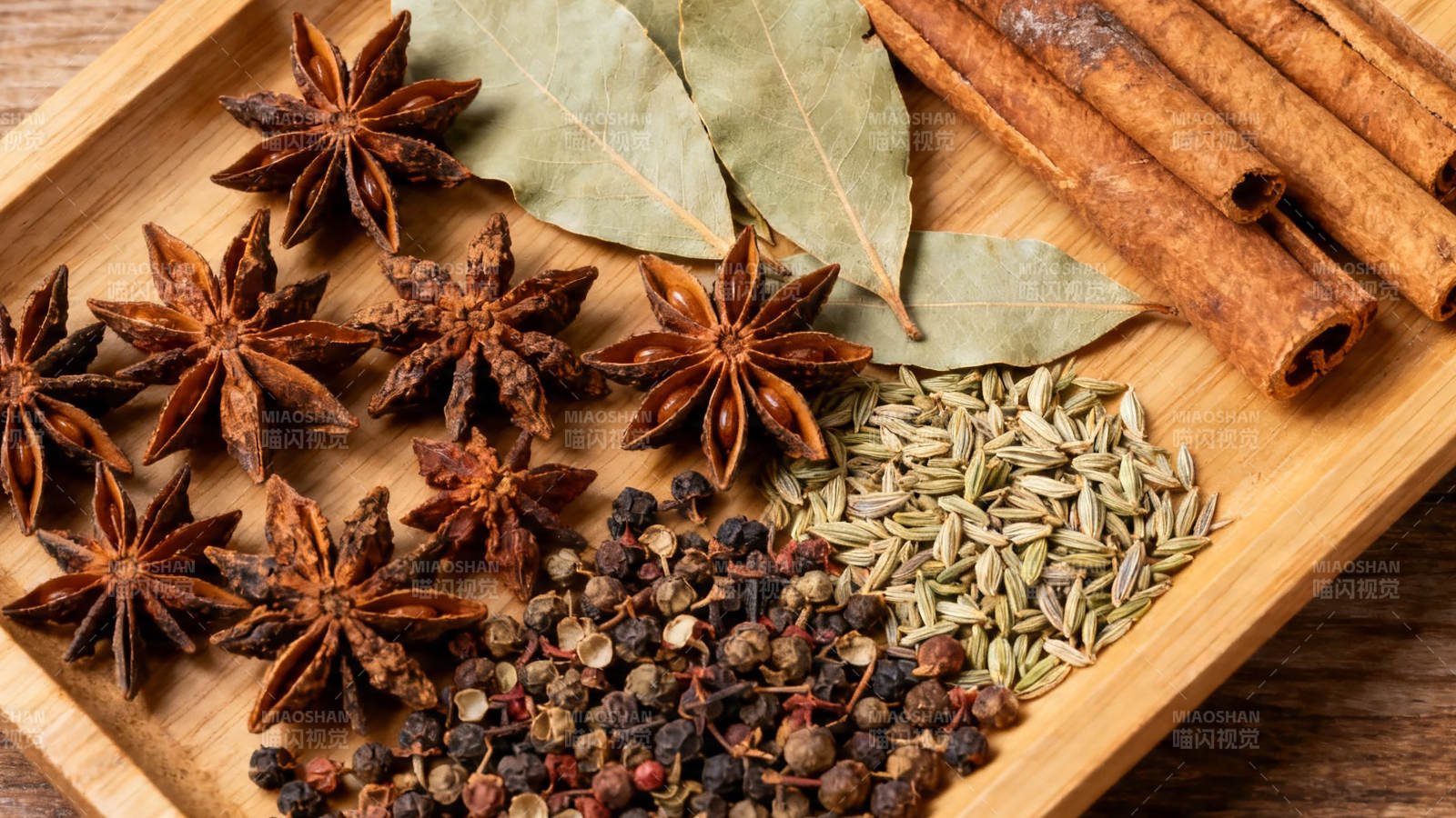香料荟萃 八角桂皮香叶等图片