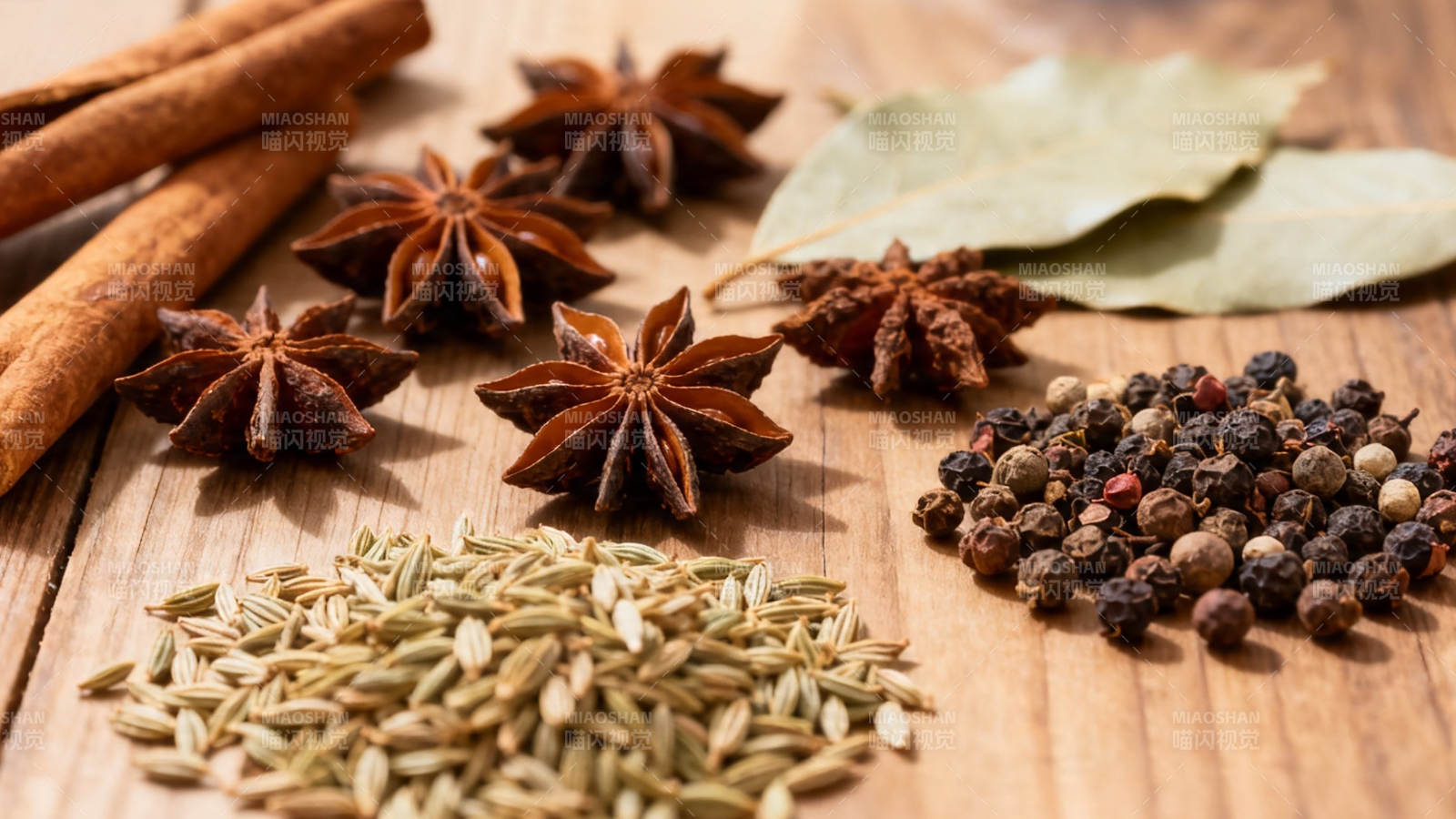 香料荟萃 八角桂皮胡椒等图片