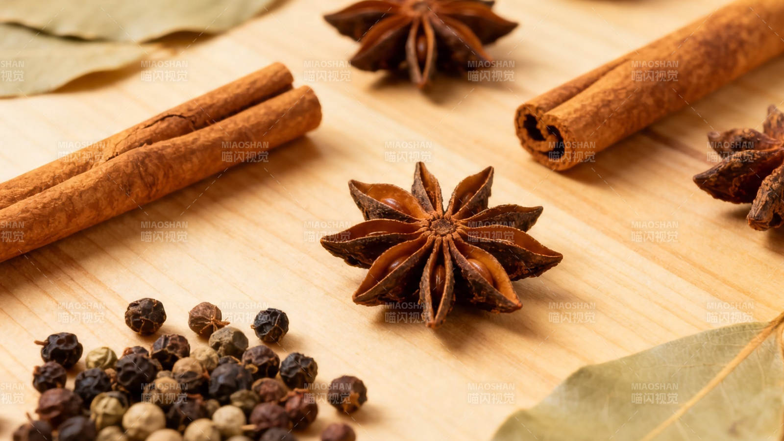 香料特写 八角桂皮胡椒图片