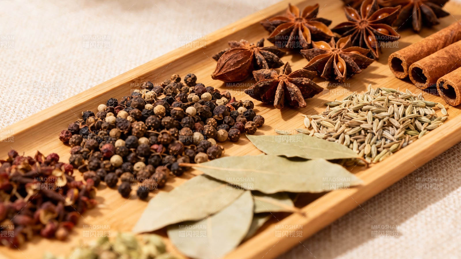 香料拼盘 八角胡椒桂皮等图片
