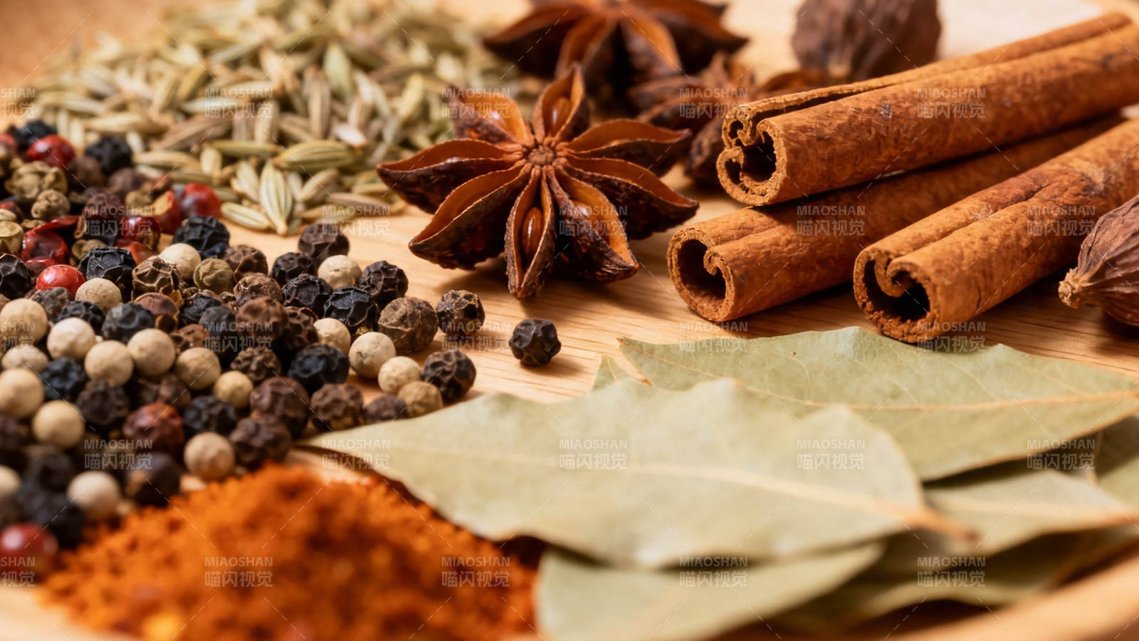 香料盛宴 八角桂皮胡椒等图片