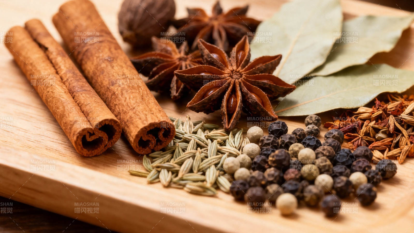 香料荟萃 八角桂皮胡椒等图片