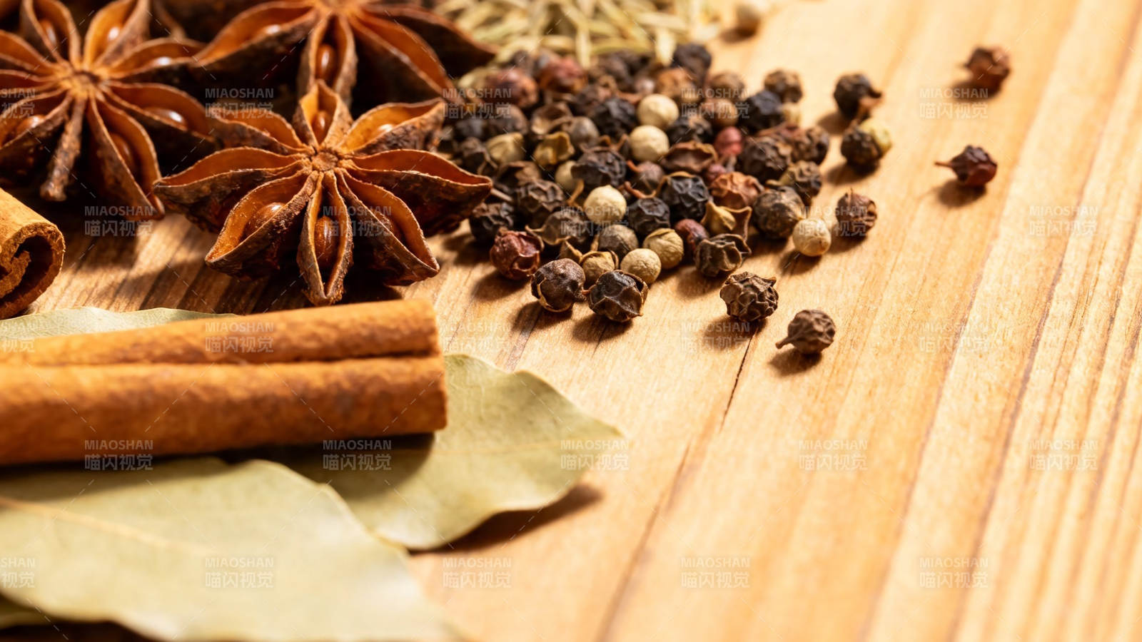 香料荟萃 八角胡椒桂皮香叶图片