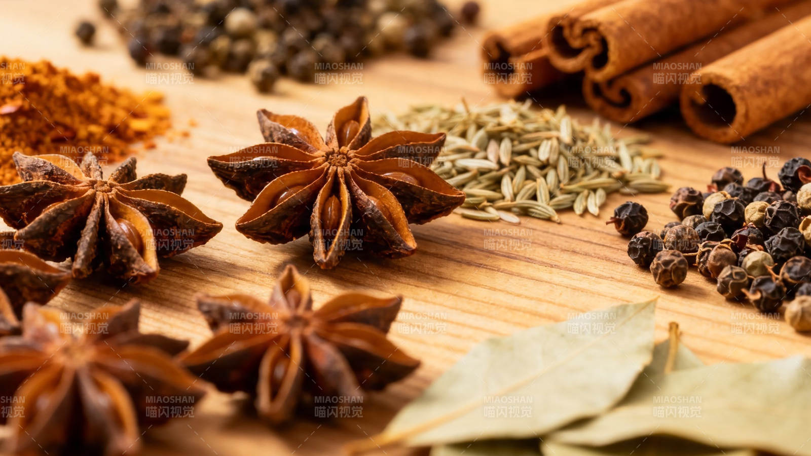香料荟萃 八角桂皮胡椒等图片