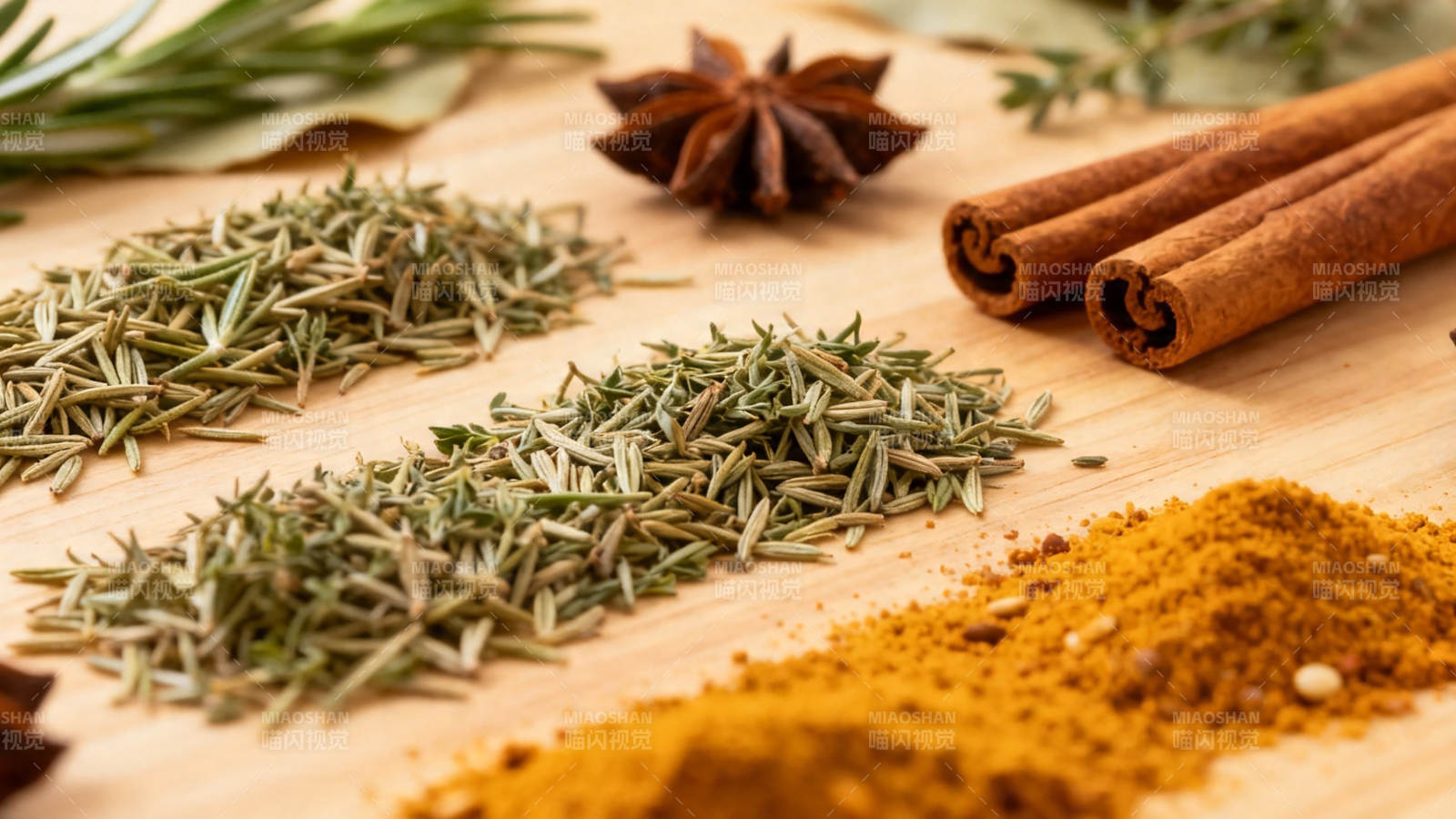 香料荟萃 肉桂八角迷迭香图片
