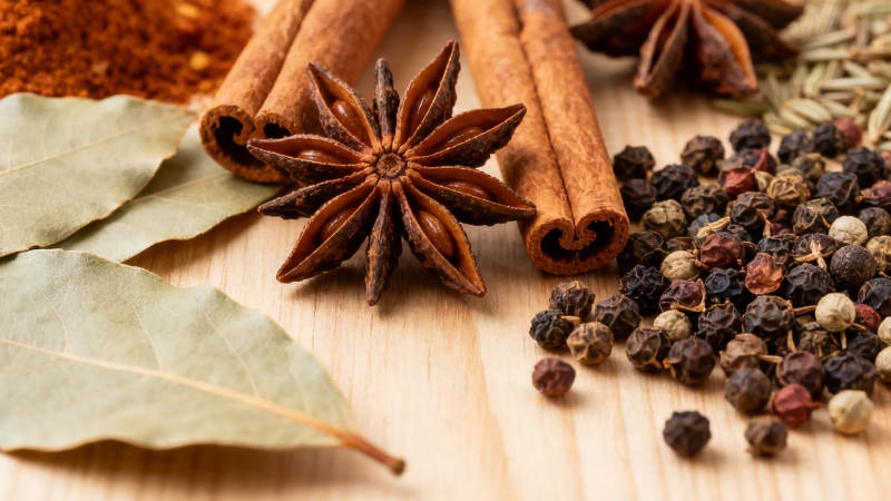 香料荟萃 八角桂皮胡椒叶图片