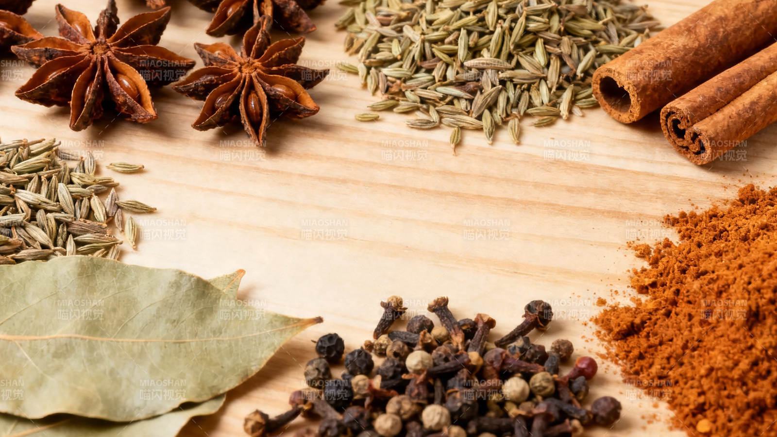 香料荟萃 八角桂皮丁香等图片