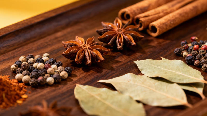 香料荟萃 八角桂皮香叶胡椒图片