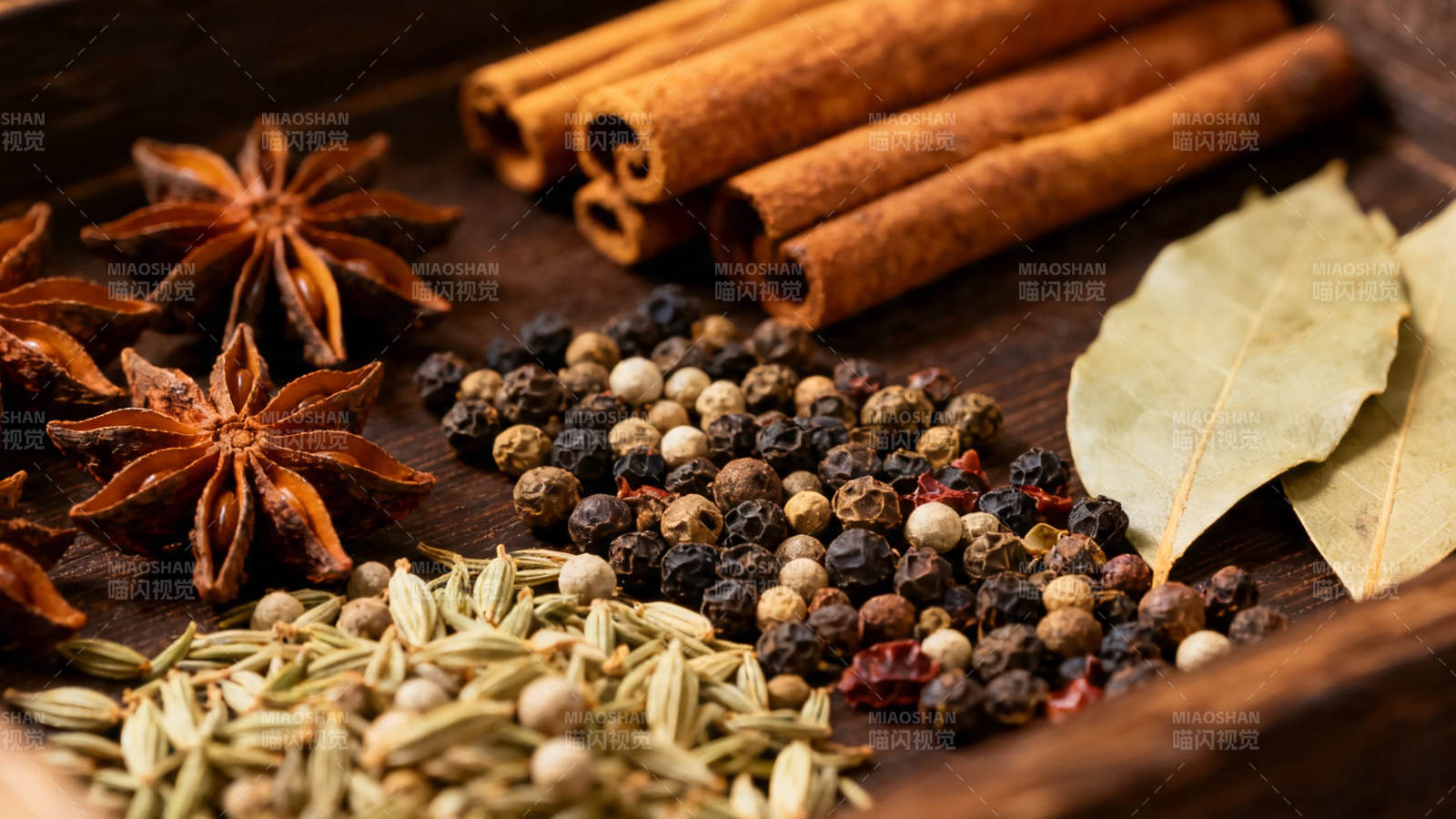 香料荟萃 八角桂皮胡椒等图片