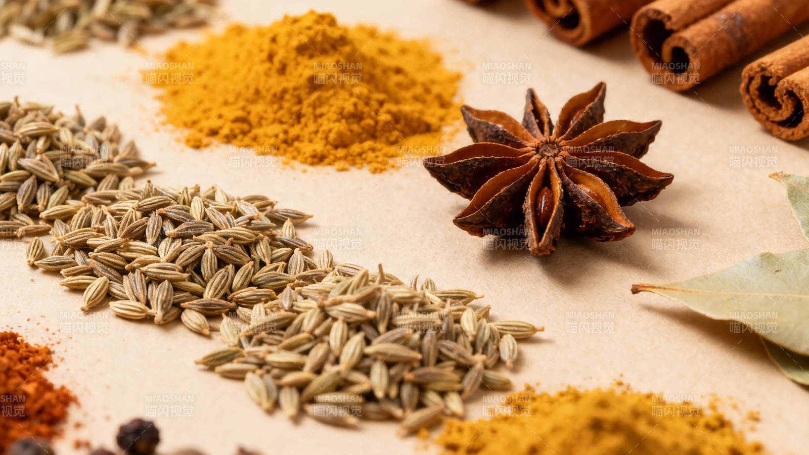 香料荟萃 八角茴香与孜然图片