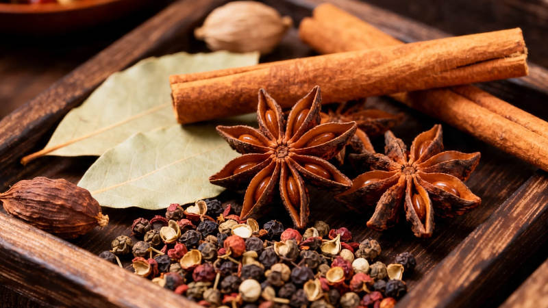 香料荟萃 八角桂皮胡椒等图片