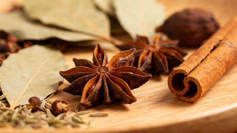香料组合 八角桂皮香叶图片