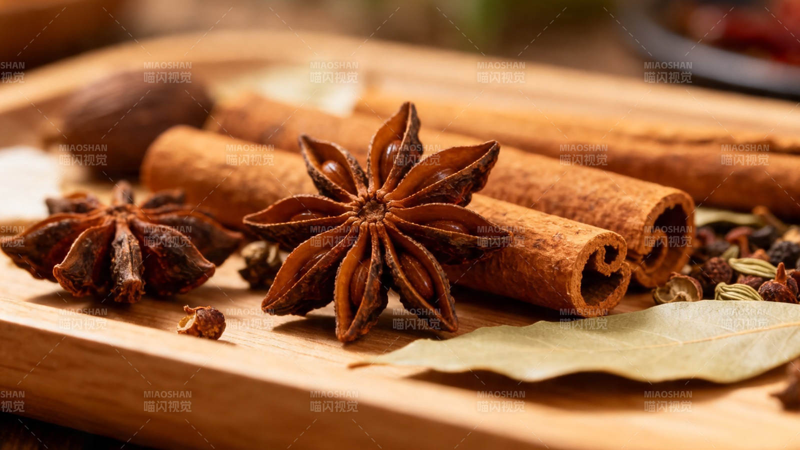 香料特写 八角桂皮香叶图片