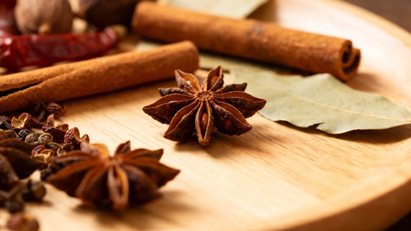 香料荟萃 八角桂皮香叶图片