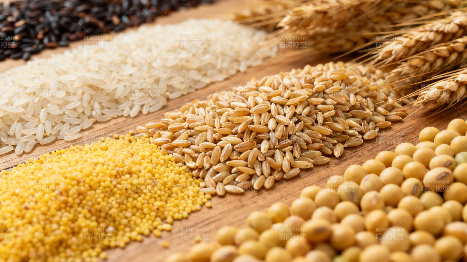 五谷丰登 粮满仓廪图片