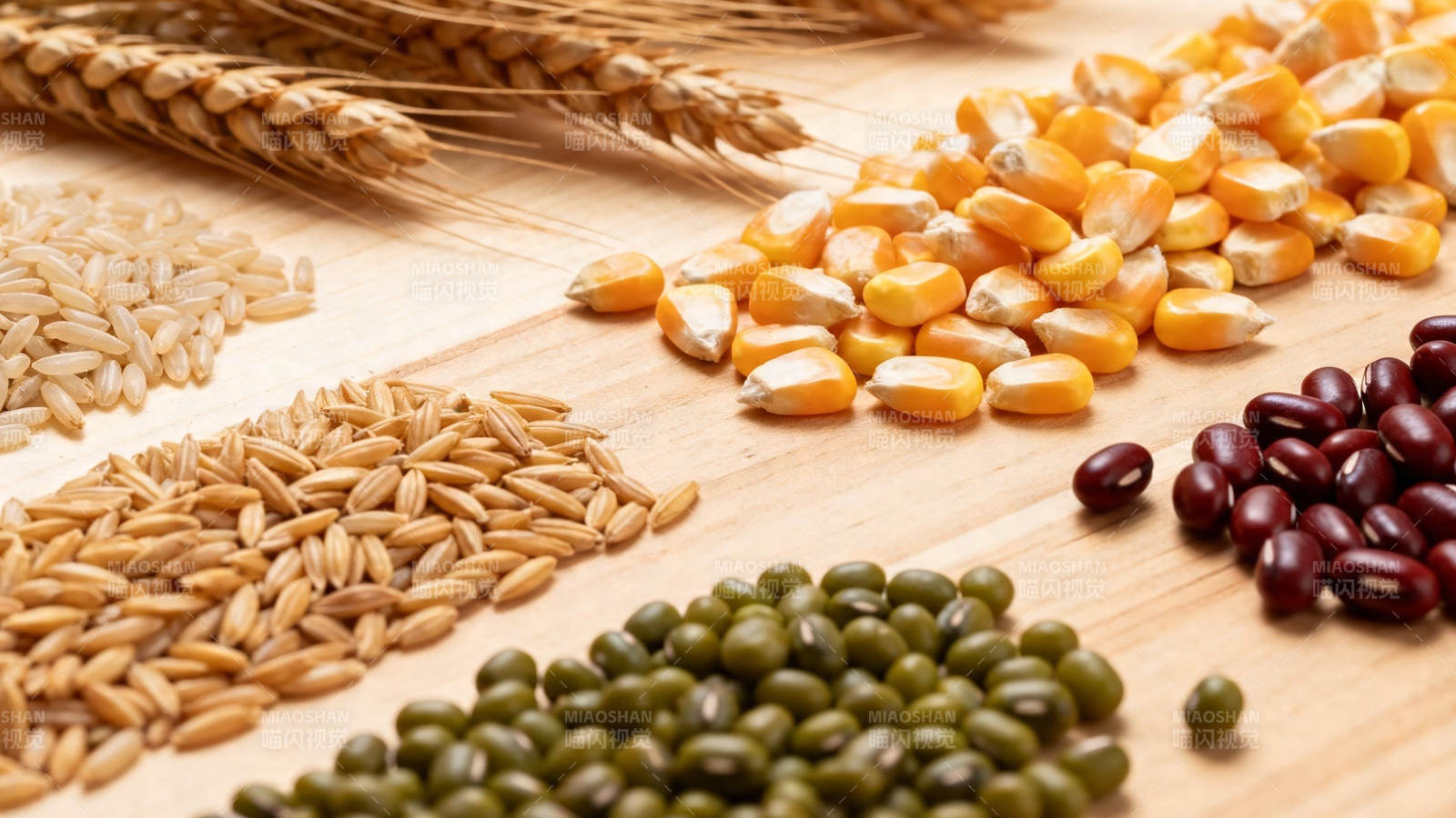 五谷杂粮丰收图图片