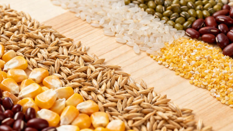 五谷杂粮丰富多样图片