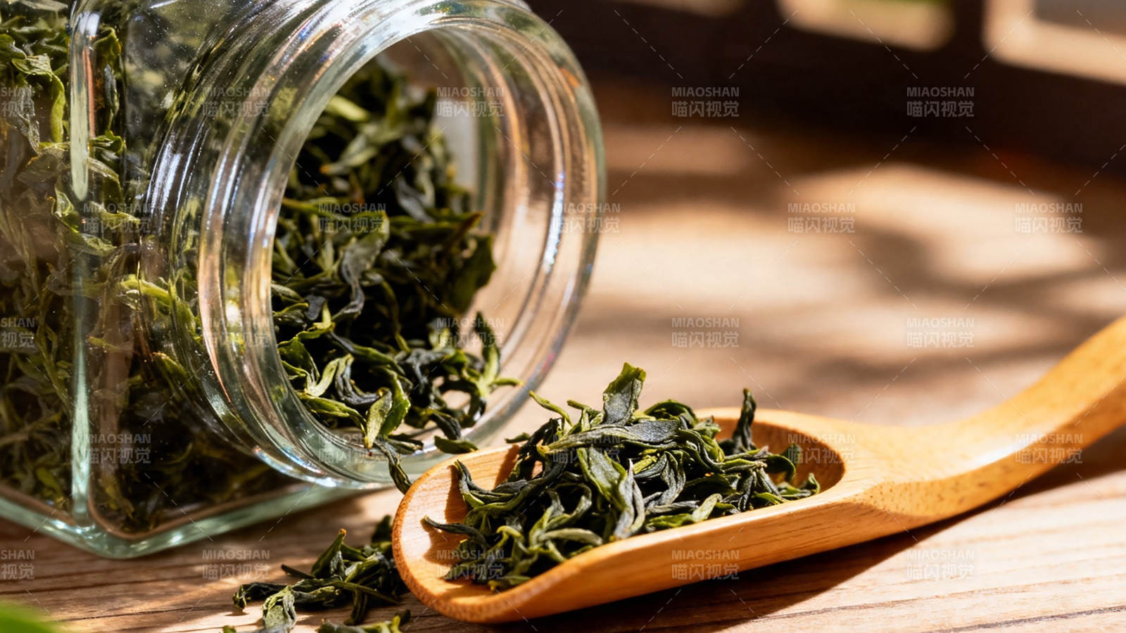 绿茶入勺 清香满室图片