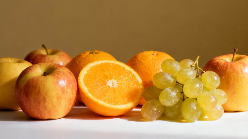 新鲜水果拼盘 苹果橙子葡萄图片