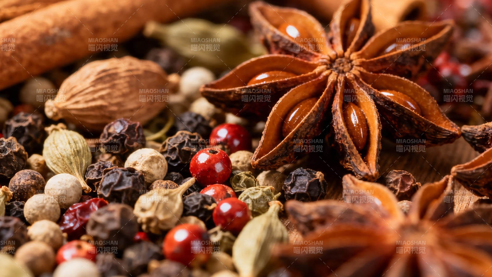 香料荟萃 八角桂皮花椒等图片