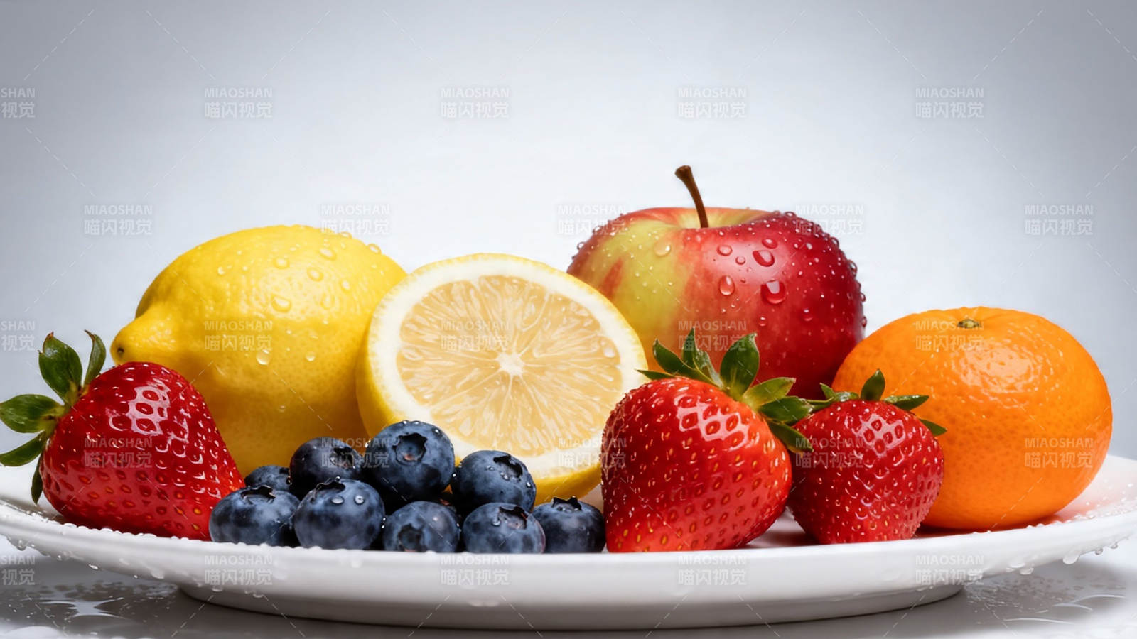 新鲜水果拼盘 色彩缤纷诱人图片