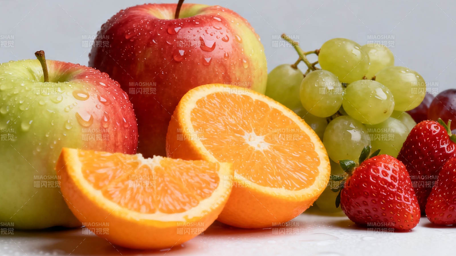 新鲜水果拼盘 苹果橙葡萄草莓图片
