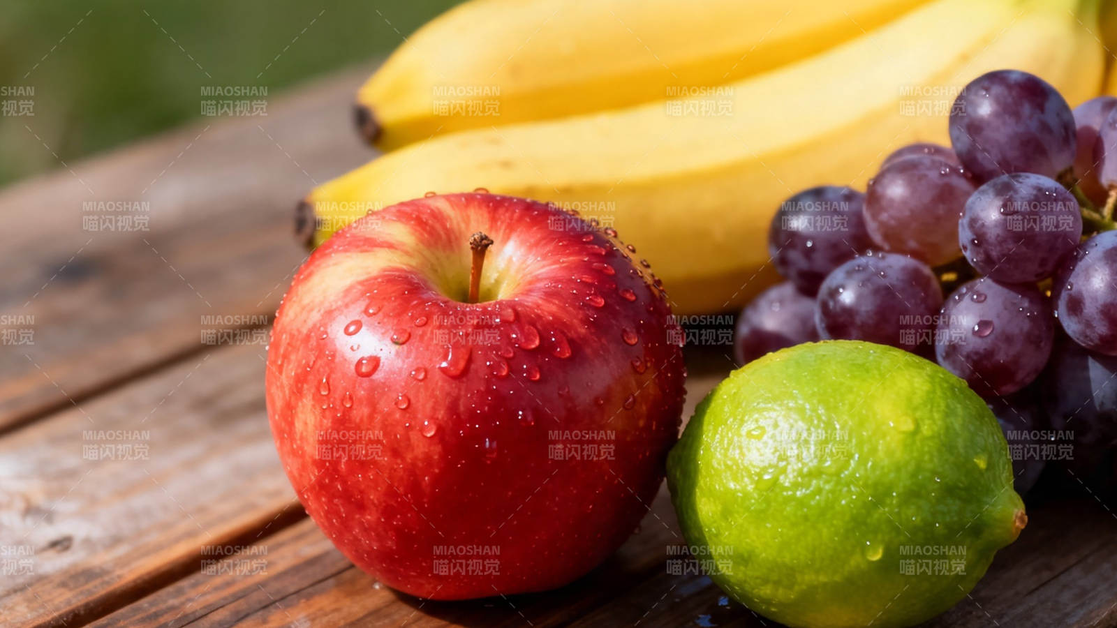鲜果缤纷 苹果香蕉葡萄青柠图片