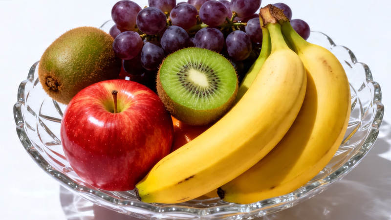 水果拼盘 香蕉苹果葡萄猕猴桃图片