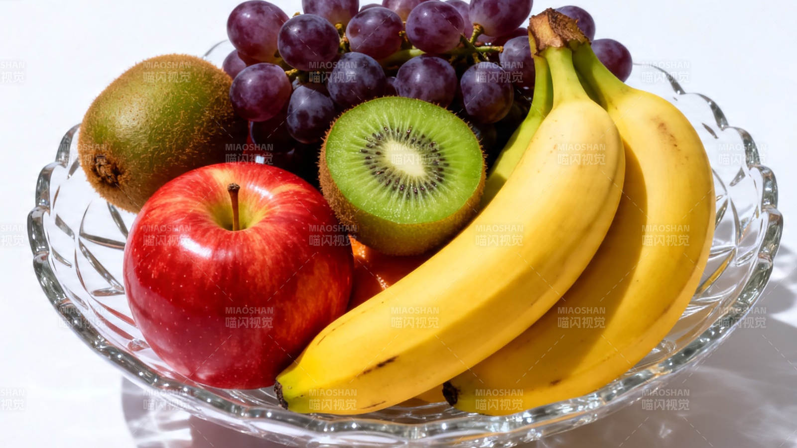 水果拼盘 香蕉苹果葡萄猕猴桃图片