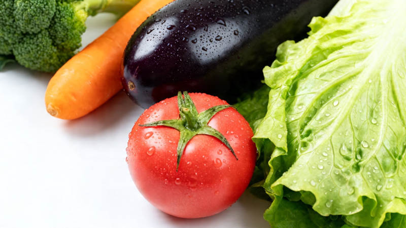 新鲜蔬菜特写 水珠晶莹诱人图片