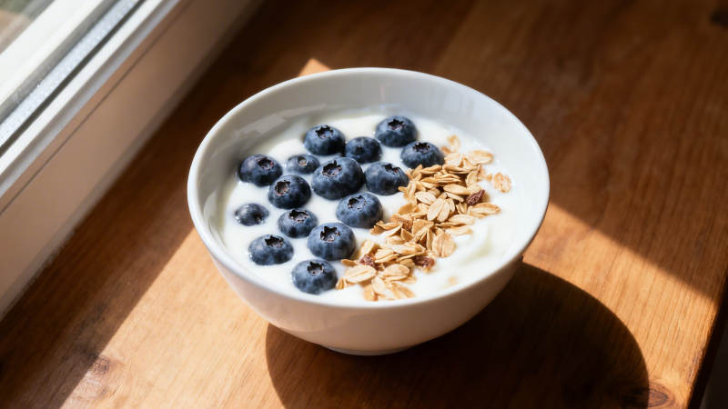 阳光蓝莓燕麦酸奶碗图片