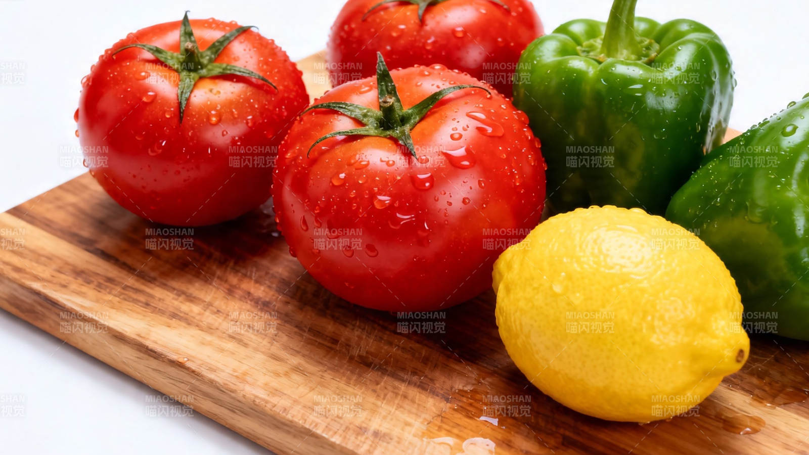 新鲜蔬果摆盘 色彩诱人图片