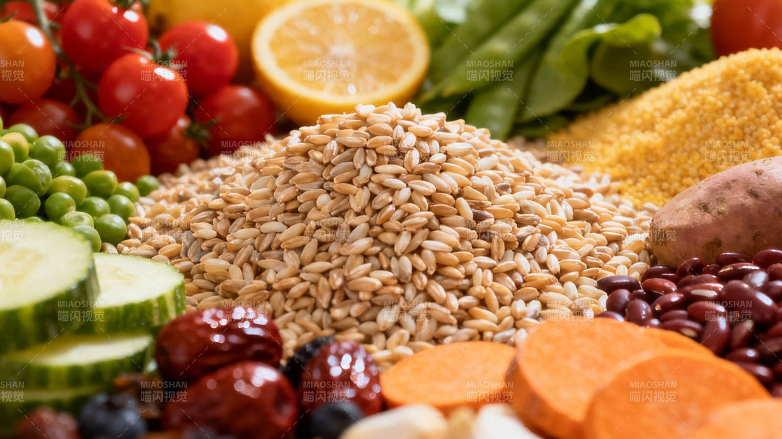 五谷杂粮蔬果健康餐图片