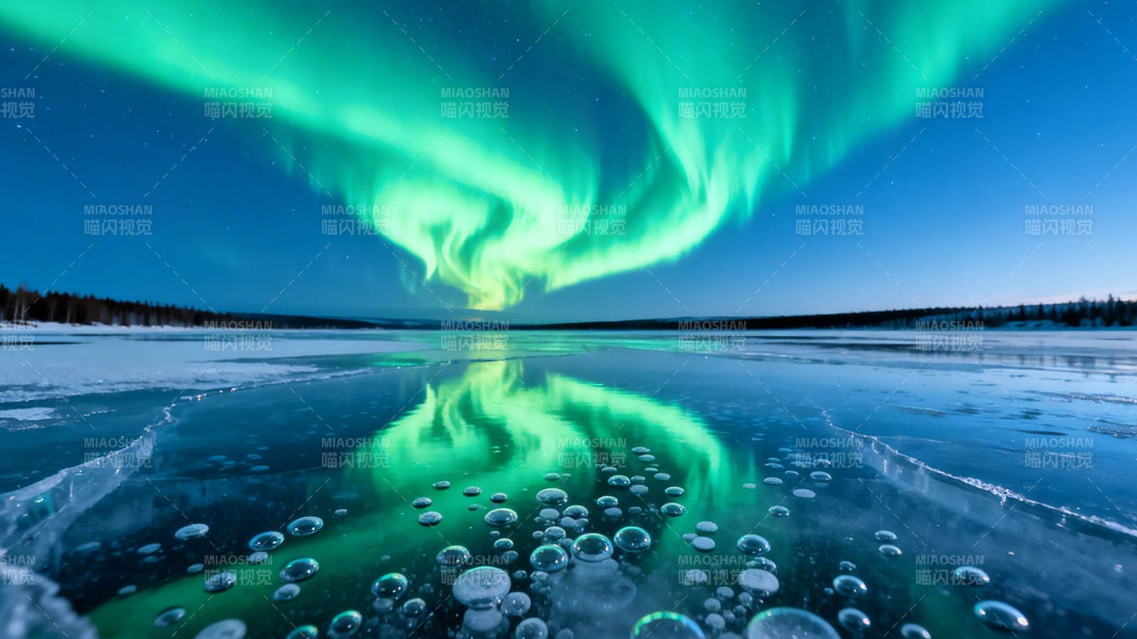 极光倒影 冰湖气泡奇景图片