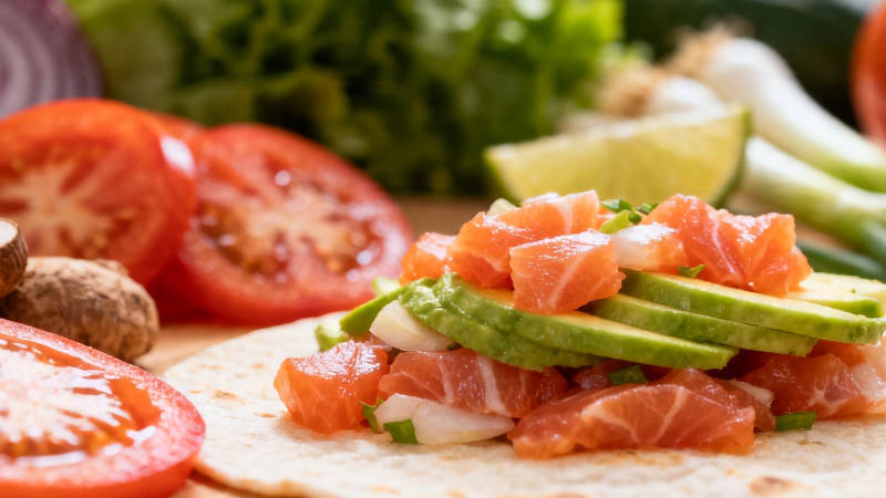 三文鱼牛油果塔可卷图片