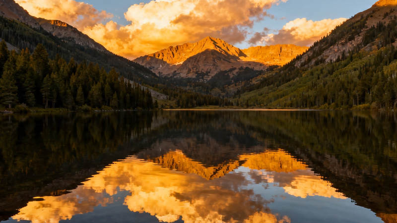 湖光山色映金霞图片