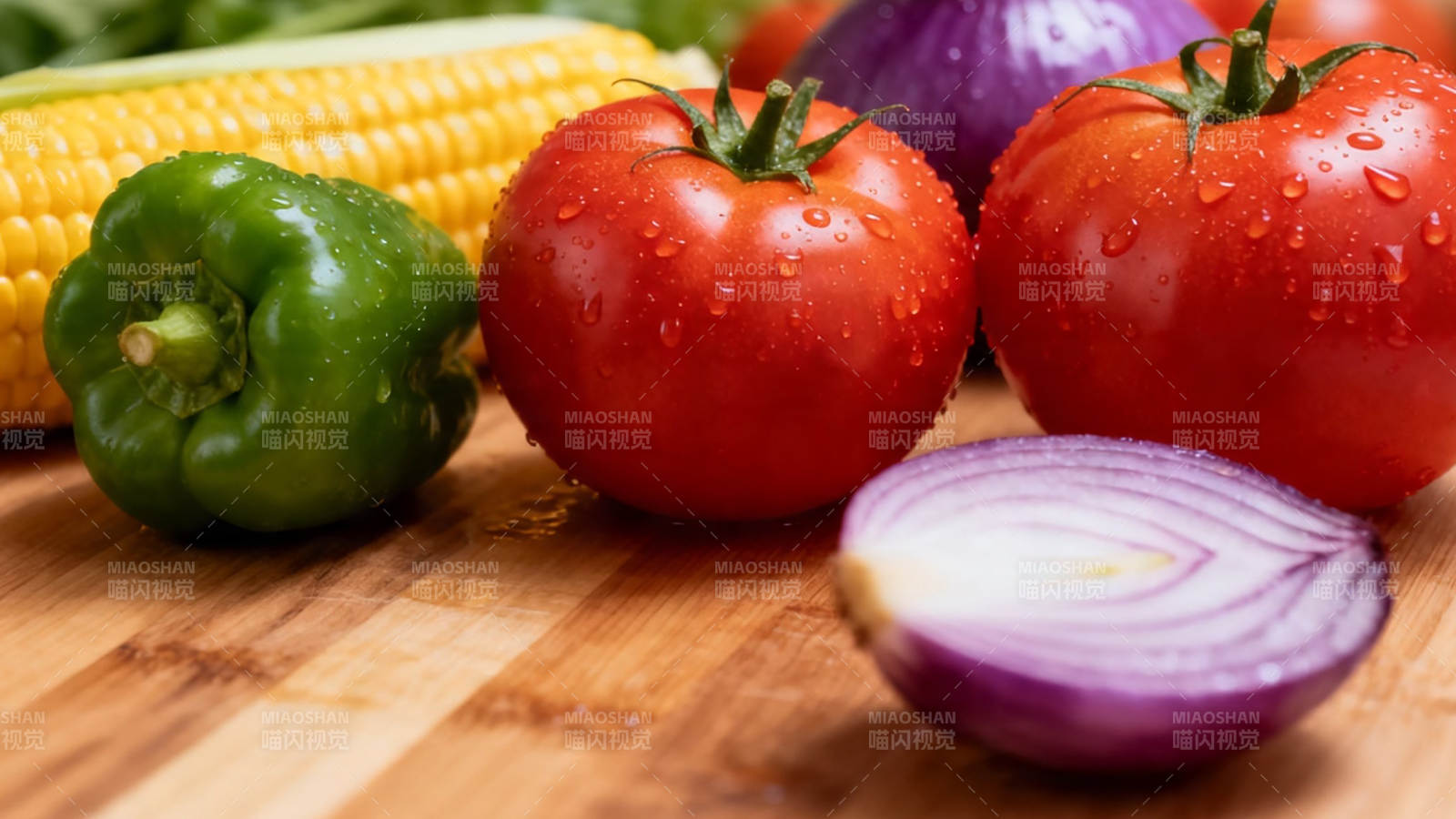 新鲜蔬菜摆盘 色彩诱人图片