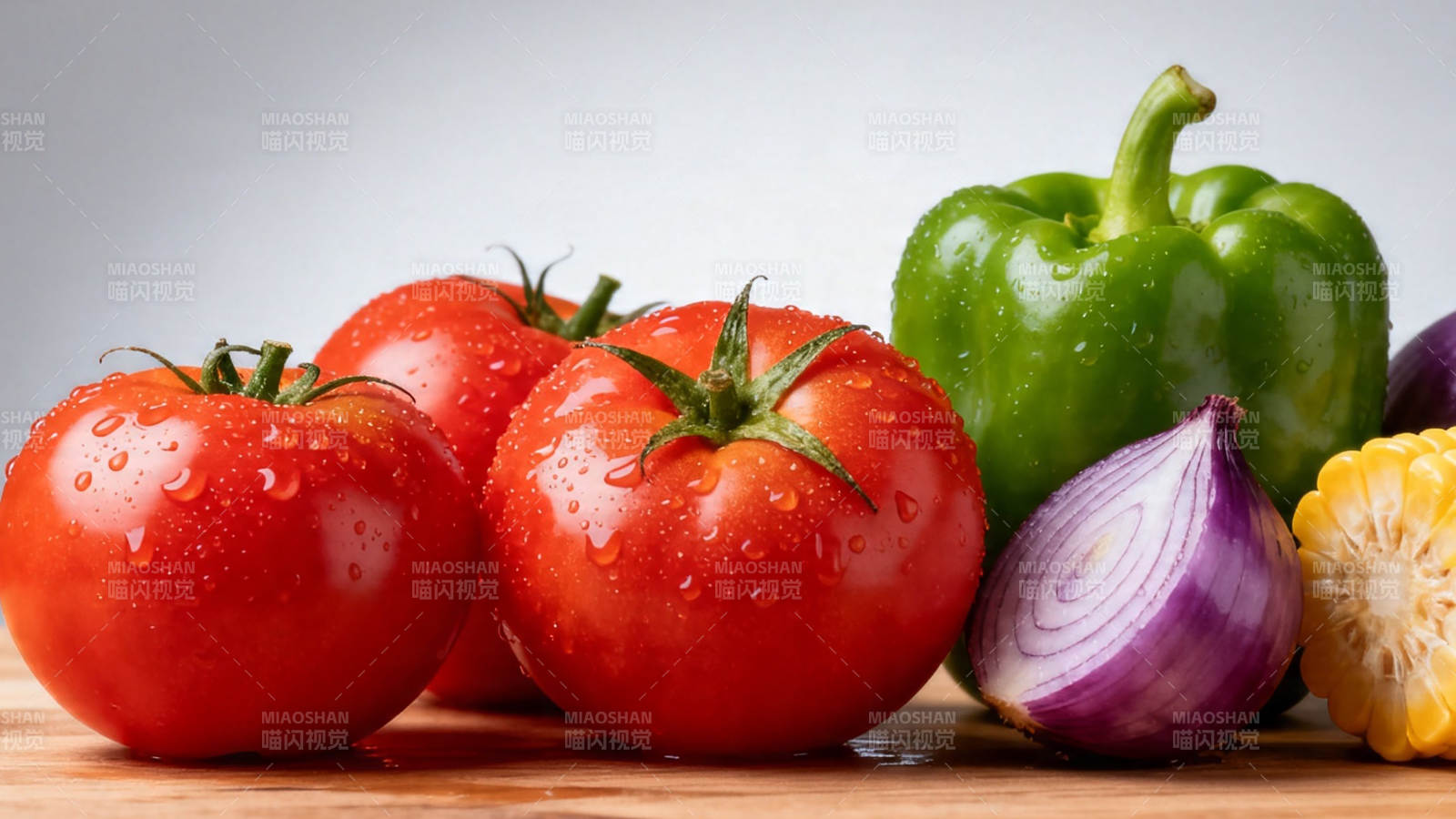 新鲜蔬菜特写 番茄青椒洋葱玉米图片