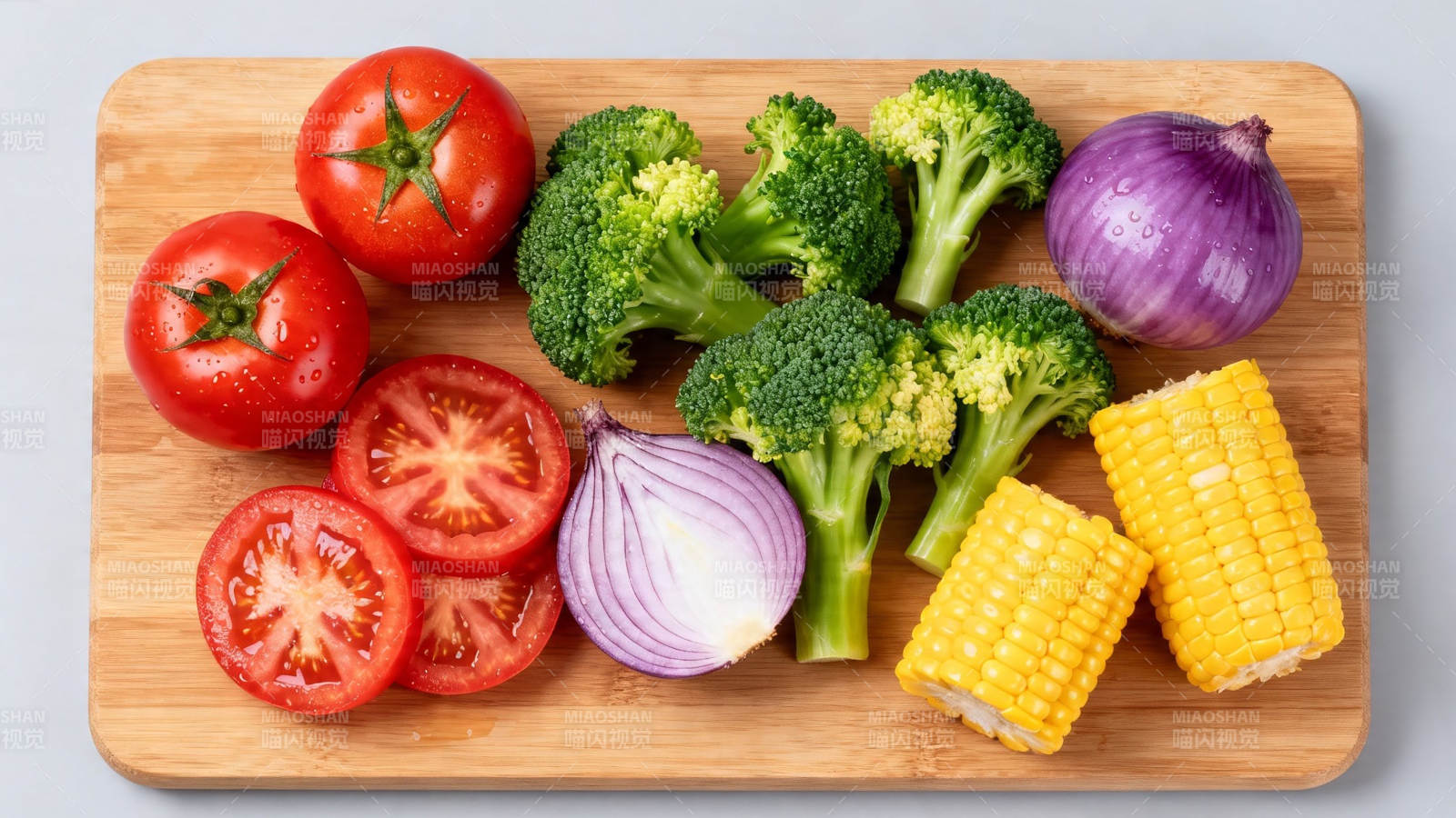 新鲜蔬菜拼盘 番茄西兰花玉米洋葱图片