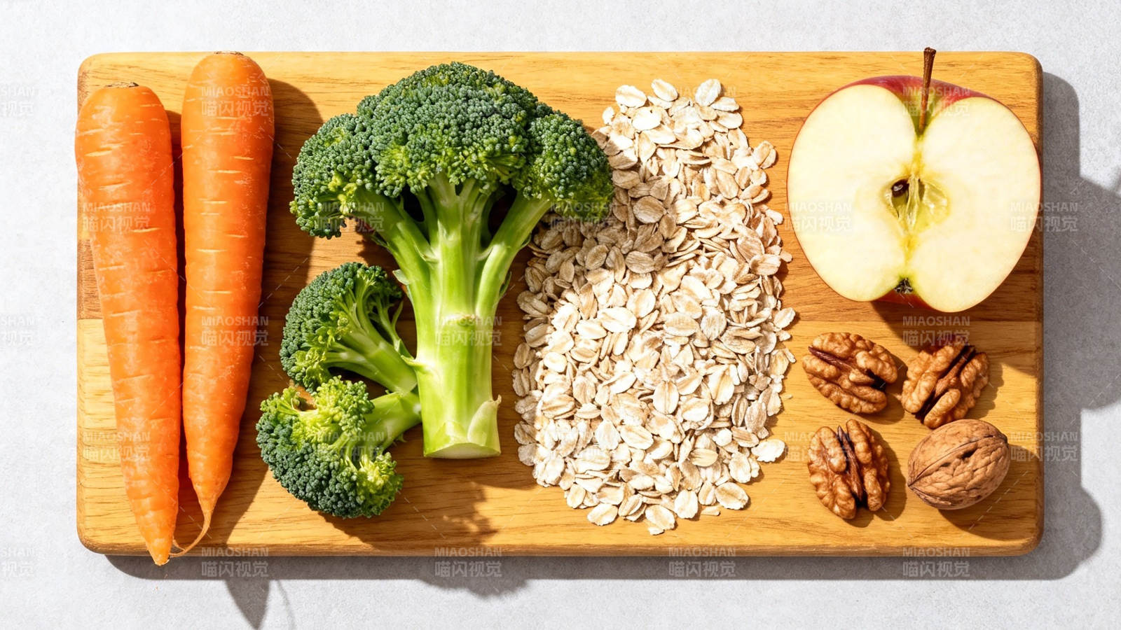 健康食材拼盘 蔬果坚果燕麦图片