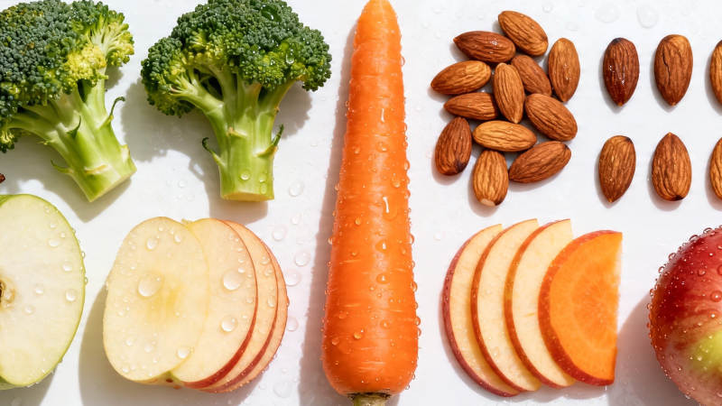 新鲜蔬果坚果健康搭配图片