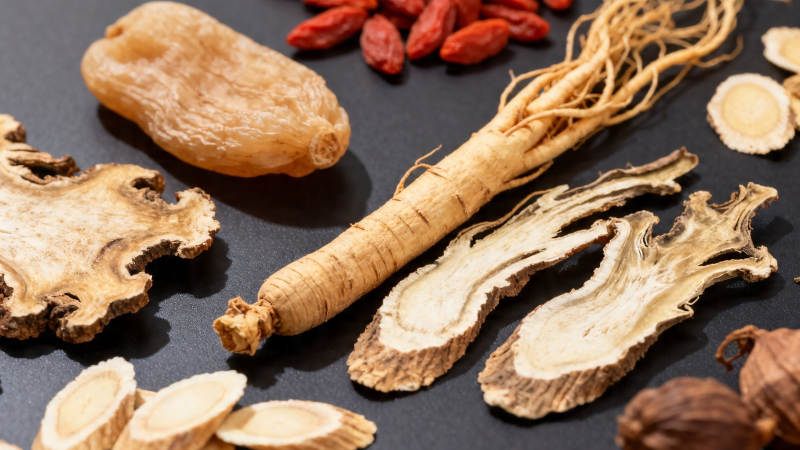 中药材特写 人参枸杞当归图片