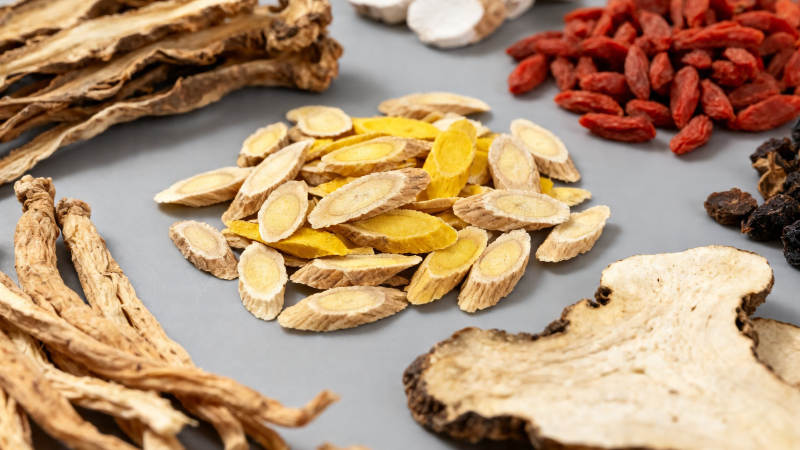 中药材拼盘 黄芪枸杞当归图片