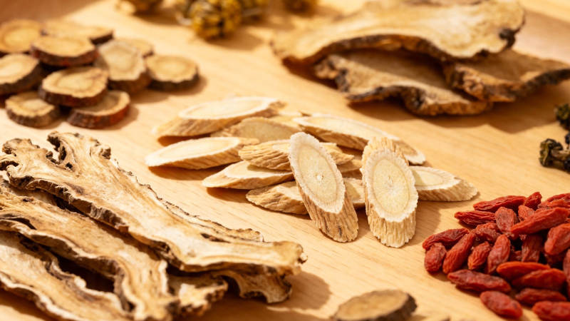 中药材拼盘 枸杞黄芪当归图片