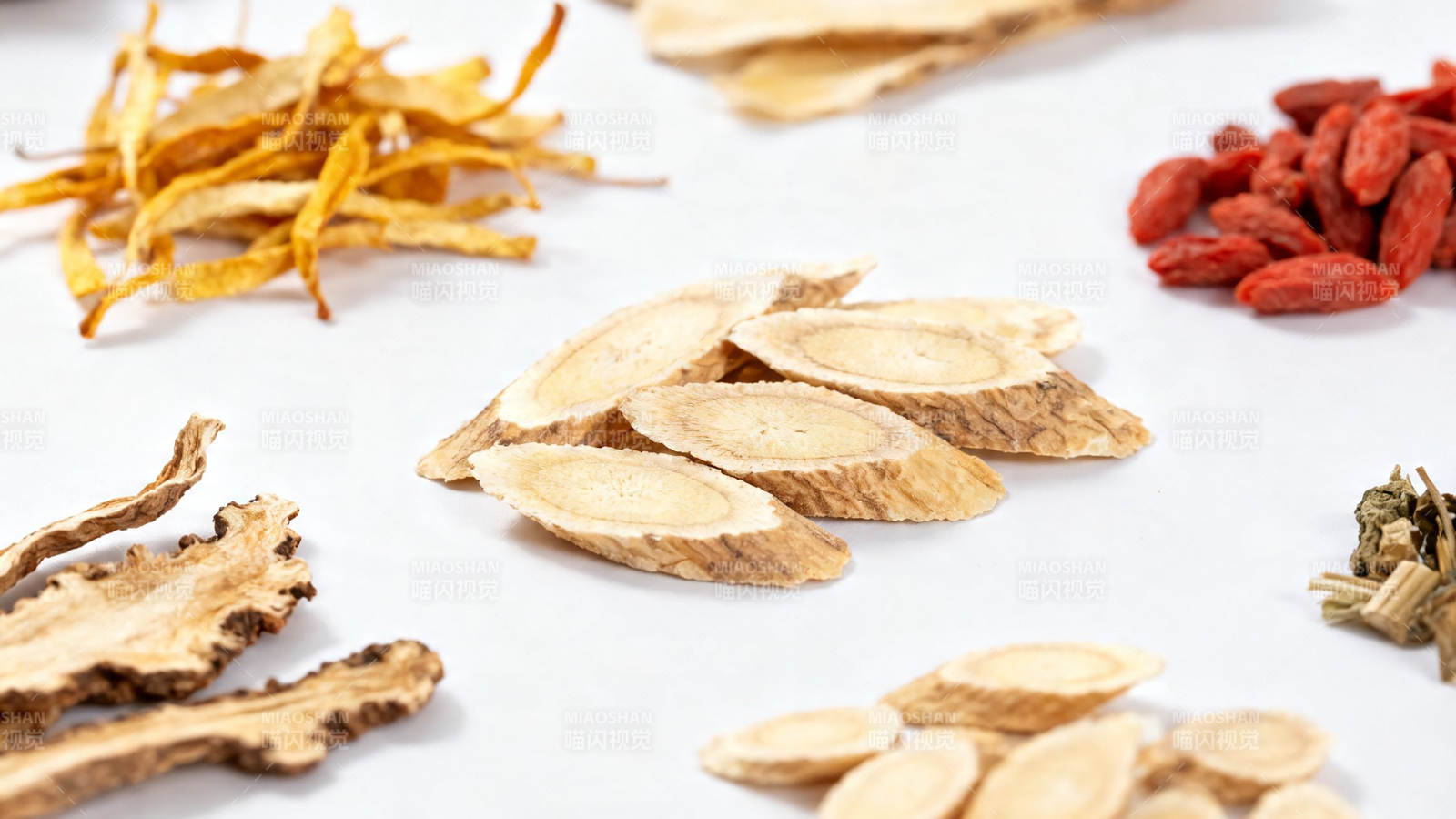 中药材拼盘 枸杞黄芪等图片