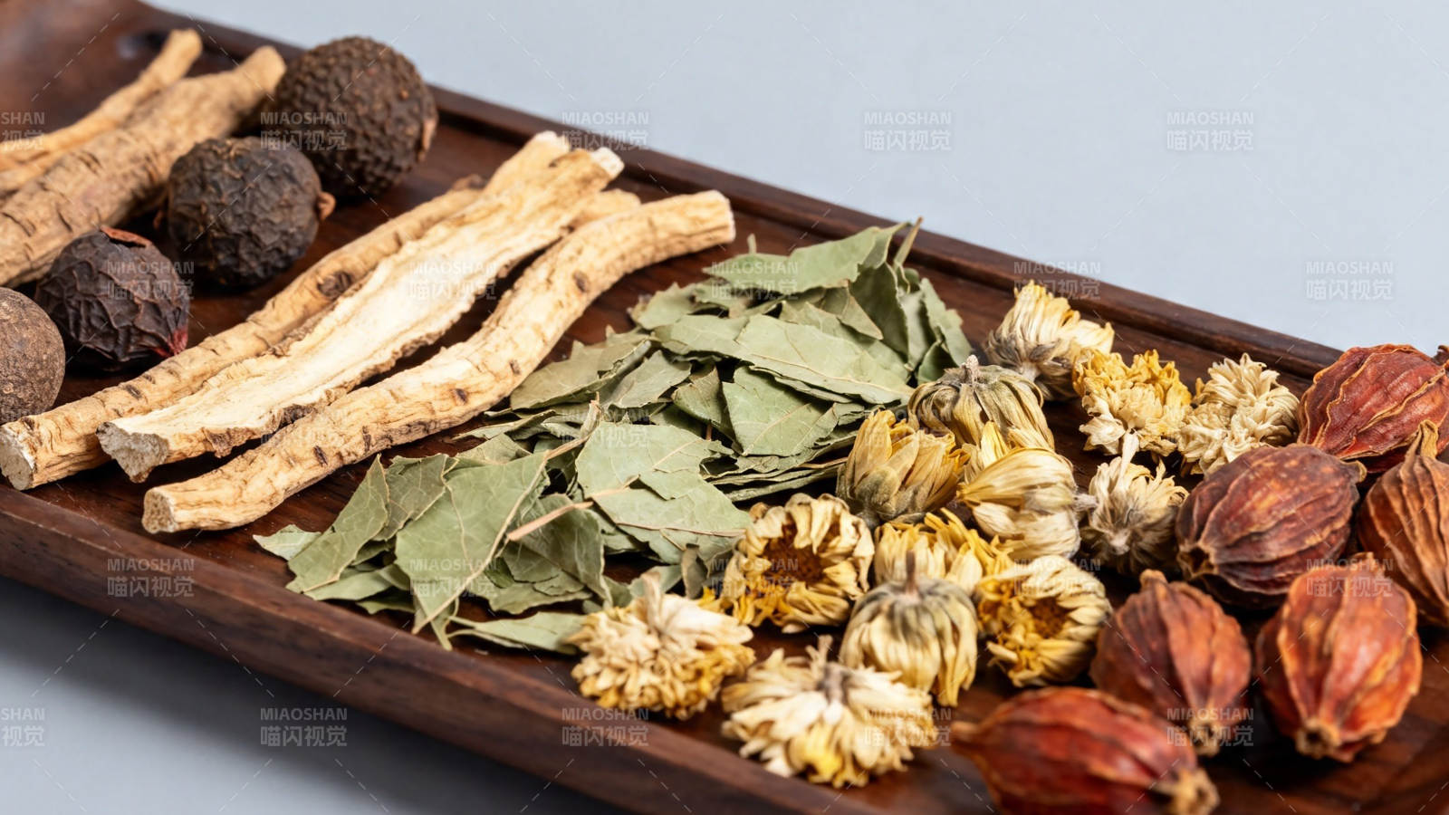 中药材托盘展示图片