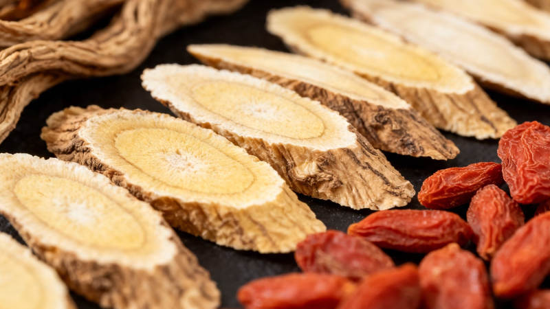 黄芪枸杞养生搭配图片