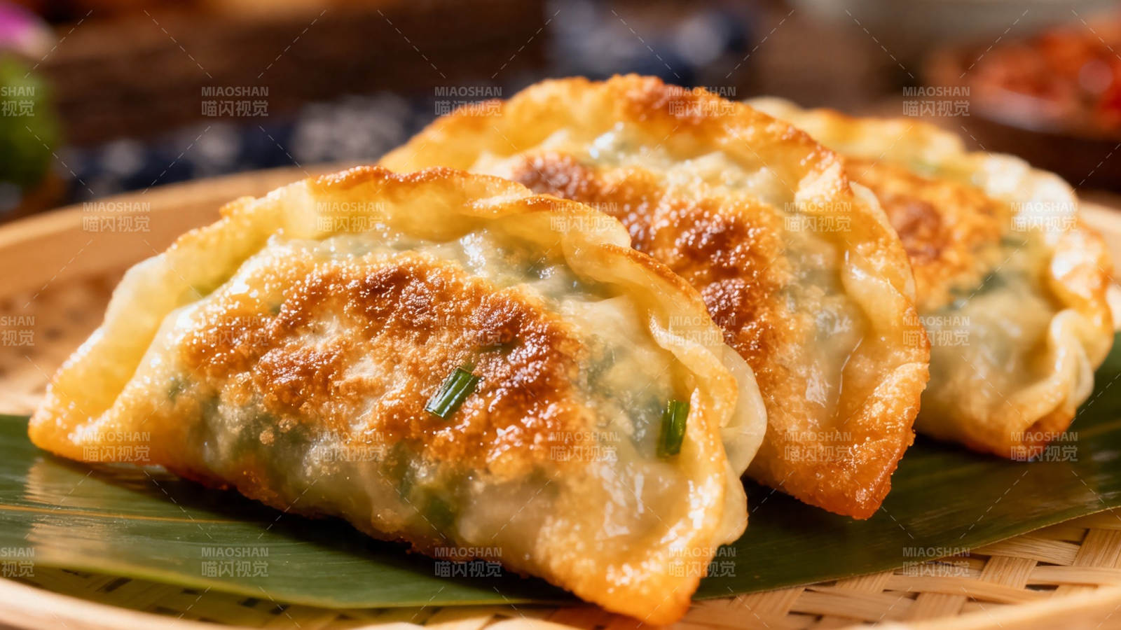 金黄煎饺 香脆诱人图片